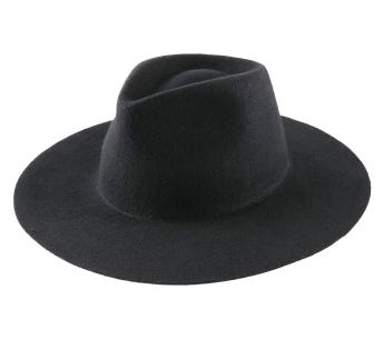 chapeau bord plat Sguarnito